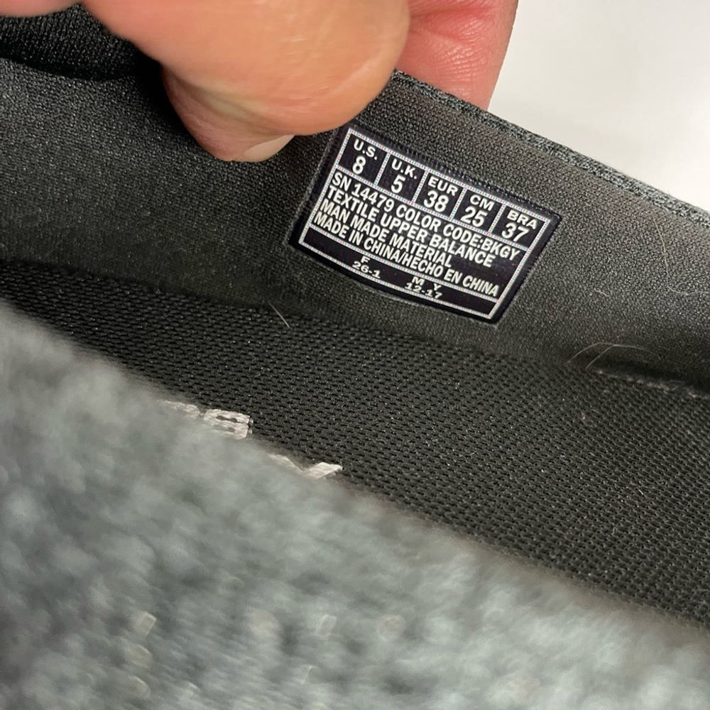 Skechers Women's Gray Flats - Picture 4 of 5